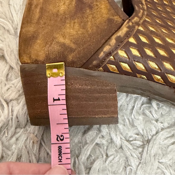 Musse & Cloud Brown Metallic Gold Leather Ankle Boots - Picture 9 of 12